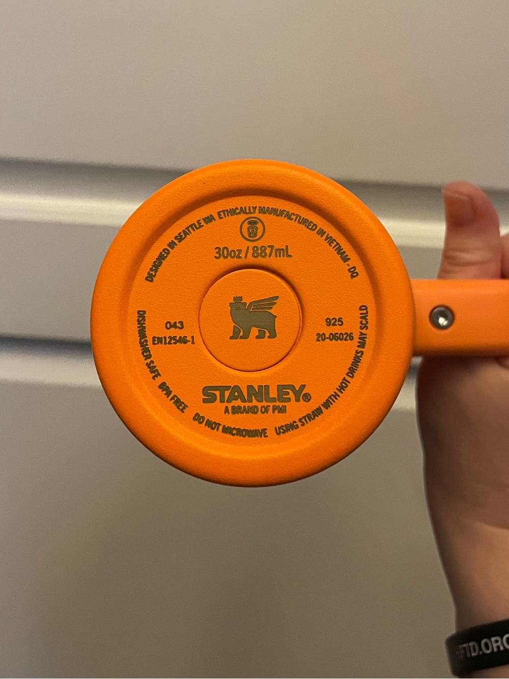 STANLEY ORANGE “THE FLOWSTATE” QUENCHER H2.0 TUMBLER (30 OZ)! - Picture 6 of 7